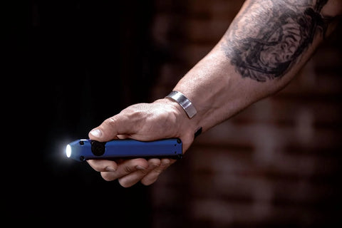 Streamlight 88817 Wedge 1,000-Lumen Max 300-Lumen Standard 1,200-Candela Flat Everyday Carry Flashlight, Includes USB-C Cable and Lanyard, Blue