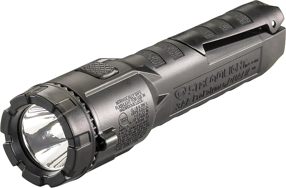 Streamlight 68752 Dualie 3AA 140-Lumen Intrinsically Safe Industrial Flashlight with Spot/Flood and 3 "AA Alkaline Batteries, Black